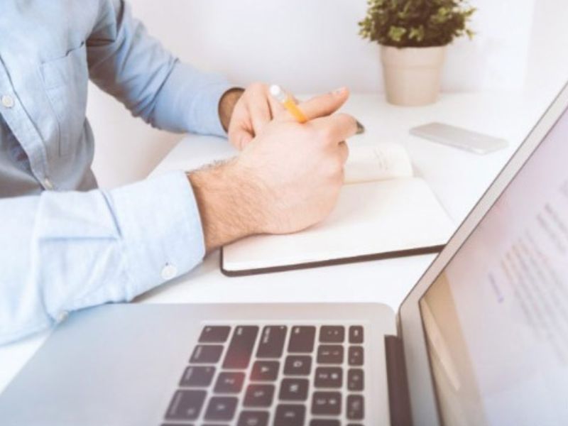 Lệ phí dịch thuật công chứng dựa trên từng từ