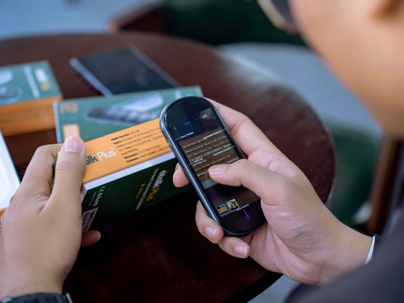 Máy Phiên Dịch Trực Tiếp Là Gì?